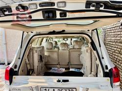 تۆیۆتا لاند کروزەر